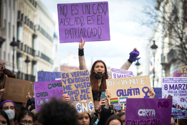 las 4 olas del feminismo